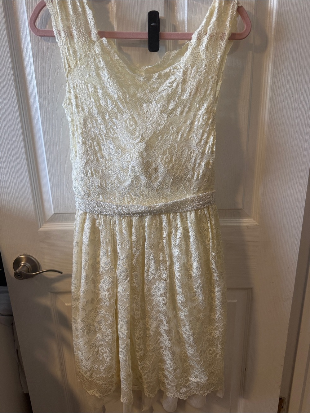 Beautiful Badgley Mischka Cream Lace Sleeveless Party Dress with Beaded Waist